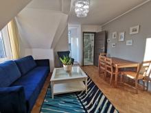 Apartament nr 3 - Pokój gościnny, sofa, stolik Apartament nr 3 - Pokój gościnny, sofa, stolik