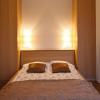 Apartament nr 5 - Sypialnia , łóżko - apartamenty starówka gdańsk  wynajem