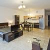 Apartament nr 6 - Pokój gościnny, salon, sofa, stolik, TV - gdańsk wynajem